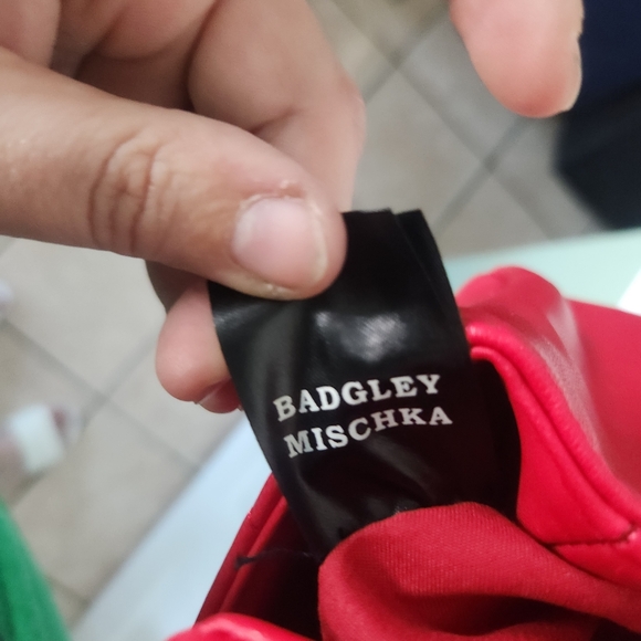 Badgley Mischka Red Quilted Leather Shoulder Bag with Chain Detail - Picture 9 of 9